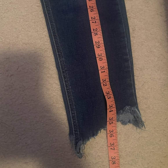 Free People high rise Blue Cropped Jeans size W29 - Picture 6 of 7
